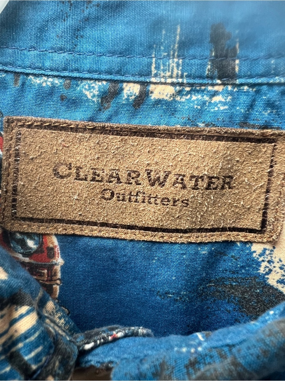 Clearwater Outfitters Malibu Car Artwork SHORT SLEEVE SHIRT Medium M - Picture 3 of 7